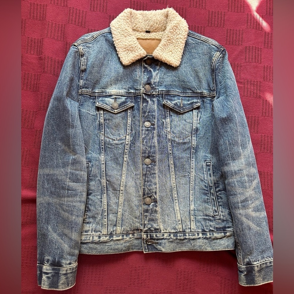 American Eagle Sherpa lined denim jacket Small